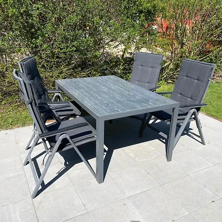 Groot Stuv For 2-3 People * Juist